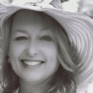 Meet your Posher, Linda